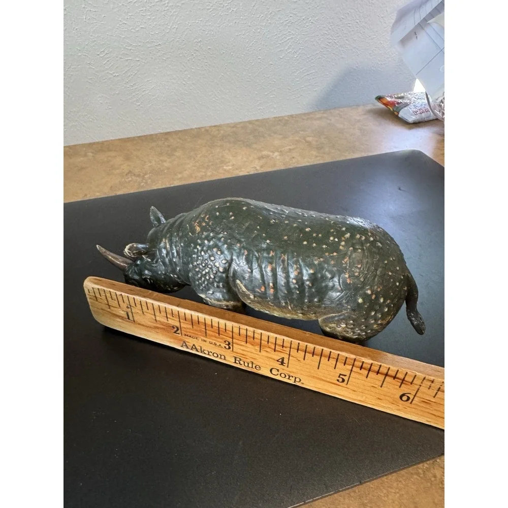 Rubber Toy Hippopotamus And Rhino AAA